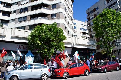 2016 04 26 ParoSituacionLaboralDespidosUnisonoVigo05.JPG